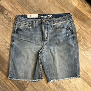 Bermuda short size 12